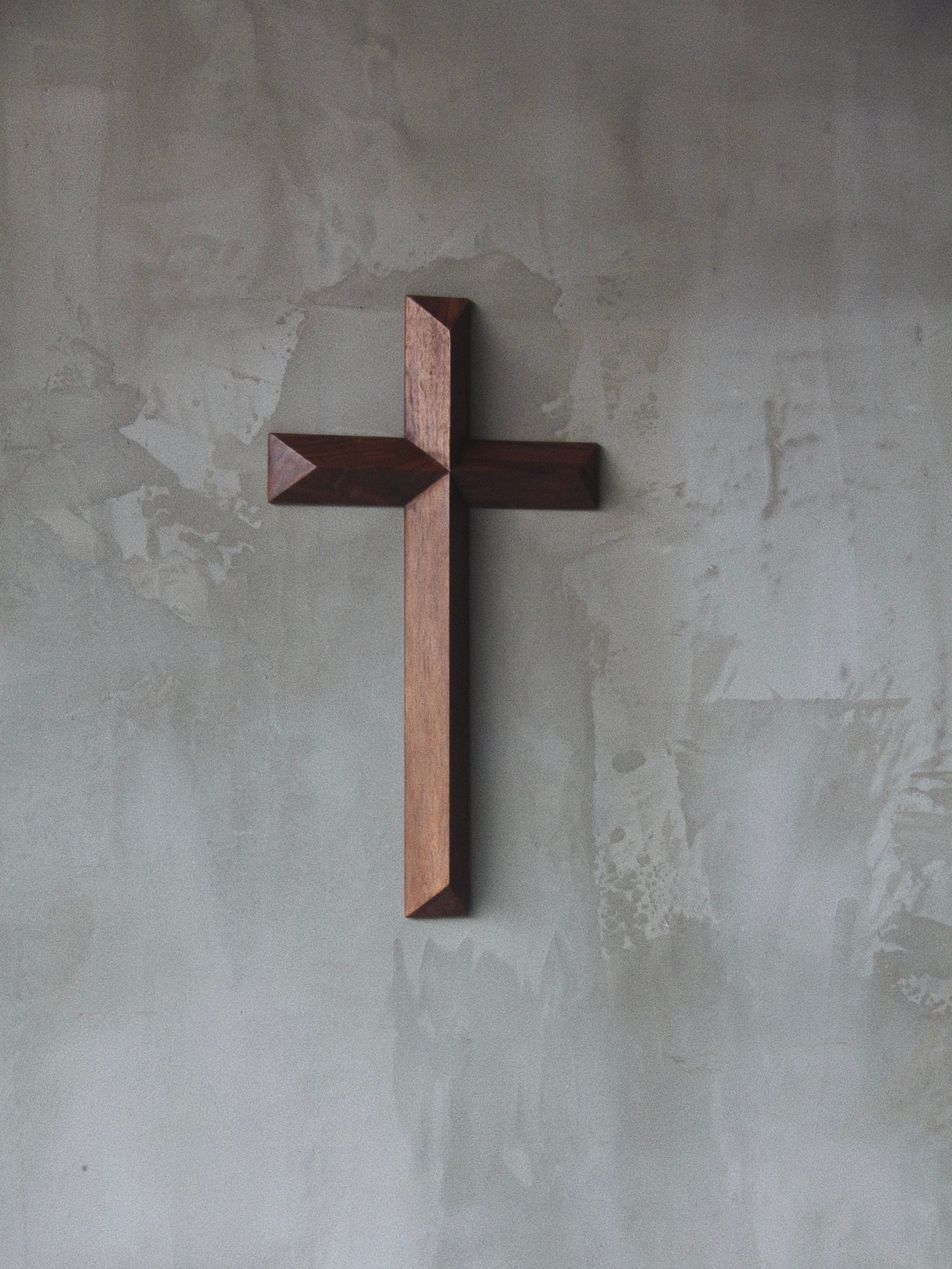 "Classic" Walnut Wood Wall Cross